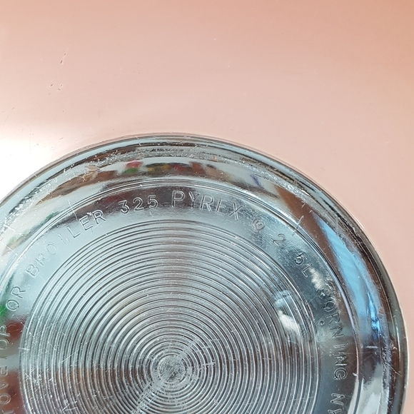 Pyrex Pink and Orange Mixing Bowls - Picture 4 of 13